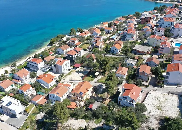 Summer Dream Directly At The Sea *