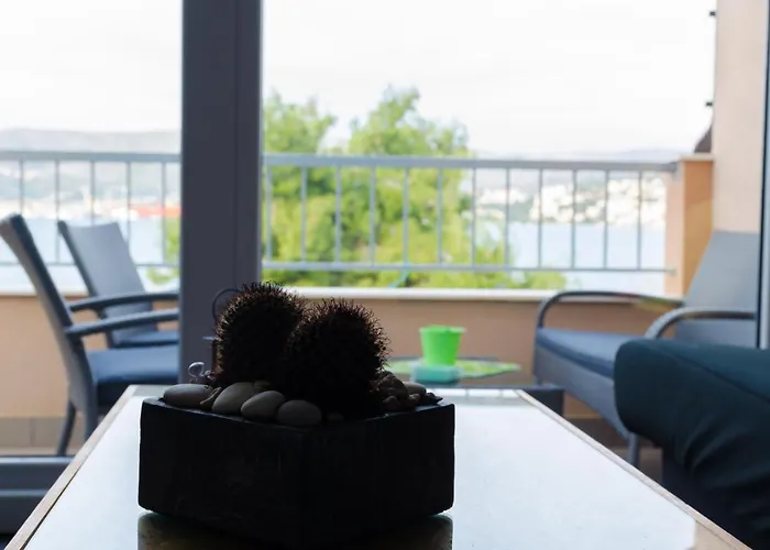 Daire Summer Dream Directly At The Sea Trogir